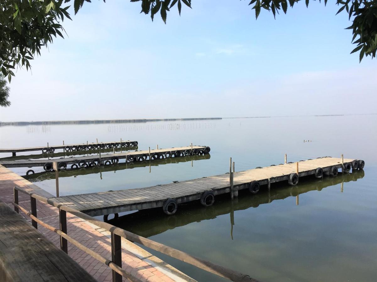 Beachfront And Peaceful Apartment Mareny Barraquetas Bagian luar foto