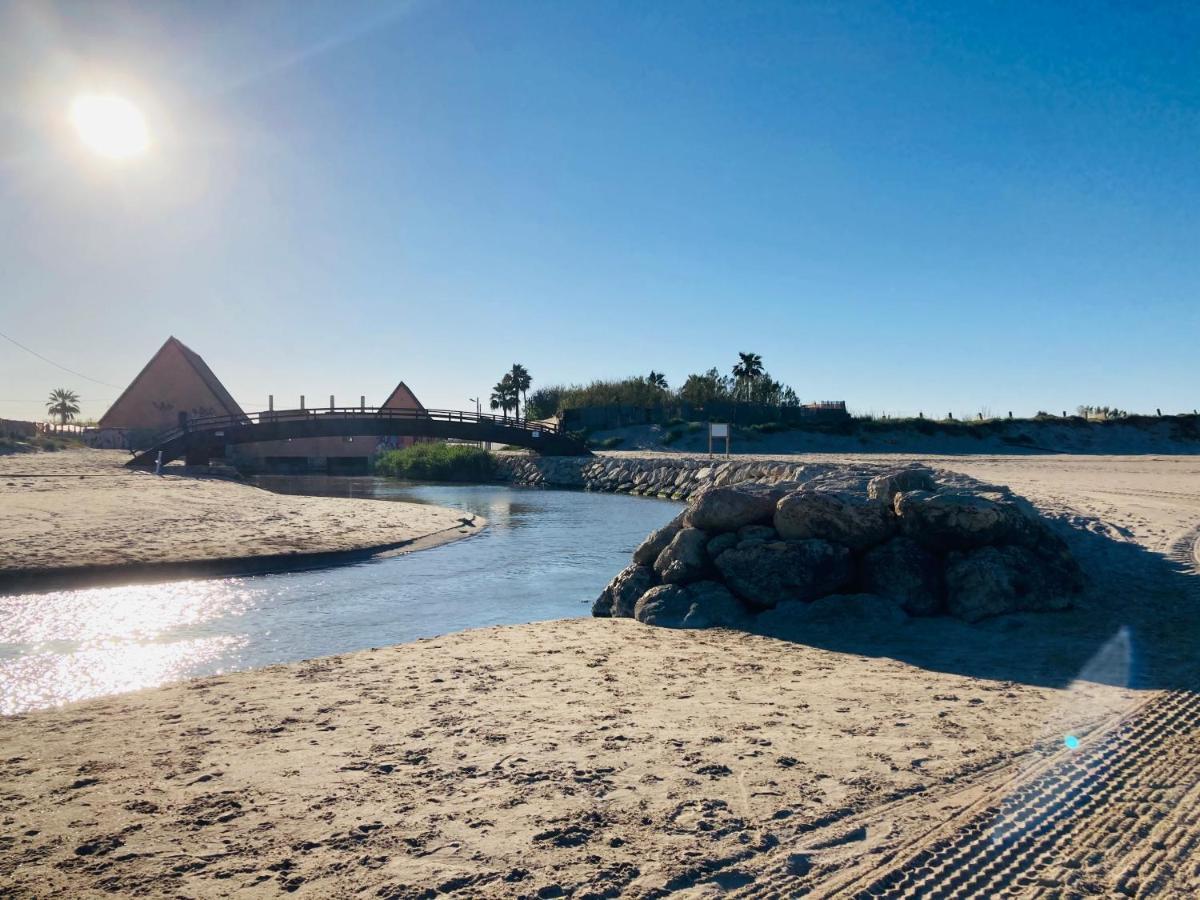 Beachfront And Peaceful Apartment Mareny Barraquetas Bagian luar foto